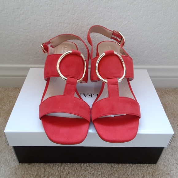 Alfani - Picture 2 of 4